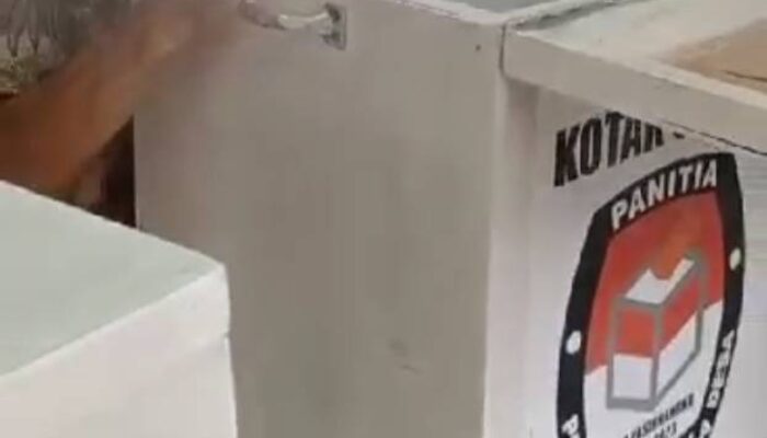 Kejadian Misterius : Kotak Suara Mengeluarkan Asap di TPS 7 Saat Pilkades Di Desa Pasir Nangka Tigaraksa