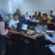 Caption. Peserta workshop mengikuti arahan instruktur
