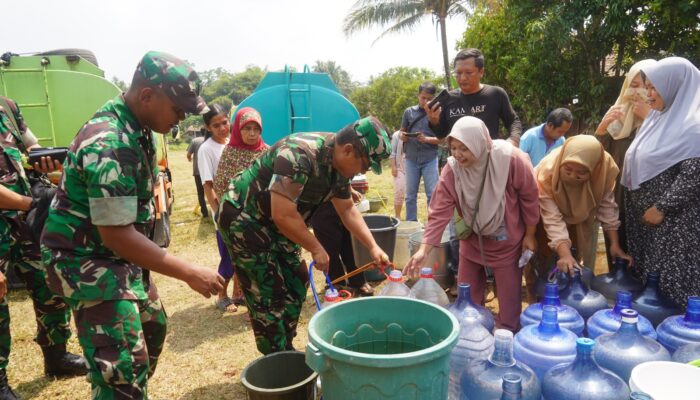 Peduli Dampak El Nino, Korem 064/MY Salurkan Bantuan Air Bersih