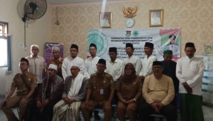 Pemerintah Desa Pagedangan Udik Membentuk Dan Mengukuhkan ( MUI) Tingkat Desa   kecamatan Kronjo