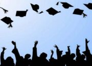 Tingkatkan SDM, Ratusan Perangkat Desa Resmi Jadi Sarjana melalui Program RPL