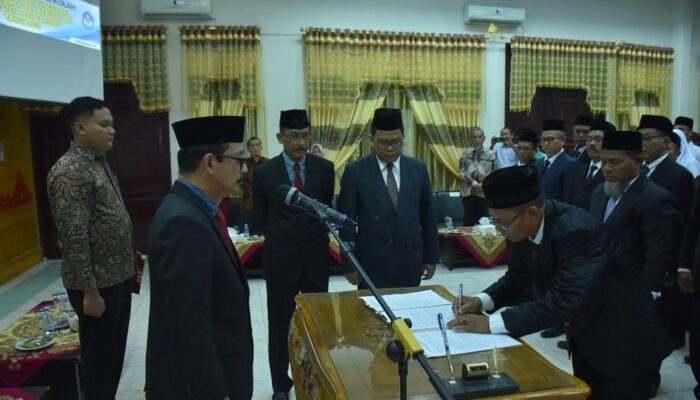Pj Bupati Meurah Lantik 32 Kepala Sekolah & 11 Pejabat Fungsional