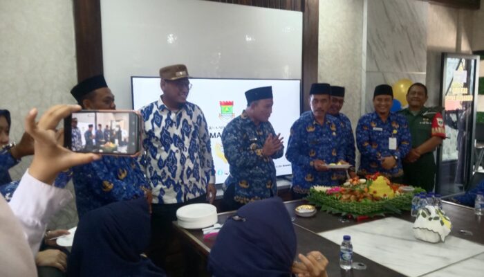Camat Kresek, H.Ace Kurniawan Mendapatkan Kejutan di Hari Jadinya yang Ke- 58 Tahun