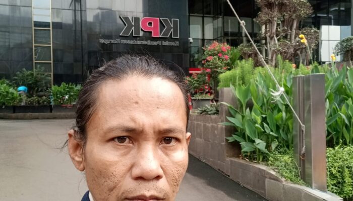 Ketidaktahuan Kepsek SMAN 2 Rangkasbitung Soal Anggaran Pemeliharaan Dana BOS,Aktivis GTR Bakal Layangkan Surat Audien