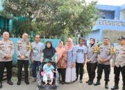Polres Tasikmalaya Kota Peduli Disabilitas, Berikan Kursi Roda dan Sembako