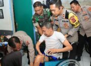 Peduli Disabilitas Polres Tasikmalaya Kota, Berikan Kursi Roda dan Sembako