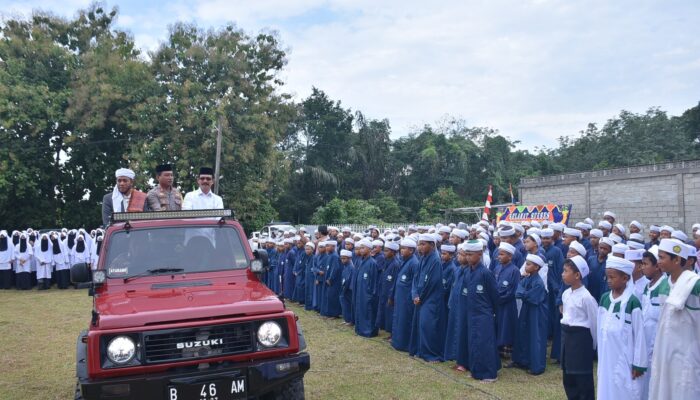 Bupati Meurah : Santri Harus Ikut Aktif Mewarnai Pembangunan Daerah
