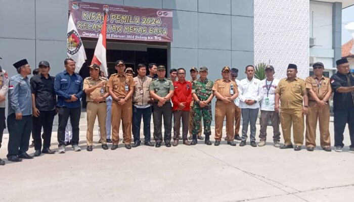 Camat Gunung Kaler, Sambut 18 Bendera (PARPOL). Kirab Pemilu-2024