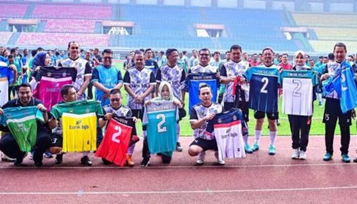 Kasus ASN Berfoto Memajang Jersey Bernomor 2, Mahasiswa Minta Bawaslu Tegas Jangan Pilah – Pilih