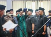 Dr H.Herdiat Sunarya  Bupati Ciamis Dalam Pelantikan Pejabat “Berpesan Segera Beradaptasi di Lingkungan Kerja.