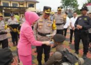 Polres Tasikmalaya Kota Gelar Tradisi Kesatuan Pembaretan Bintara Remaja Lulusan Tahun 2023
