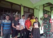 Rumah Roboh Akibat Hujan Angin Yang Hampir Menimpa Pemilik Rumah Di Kelurahan Cibunigeulis.