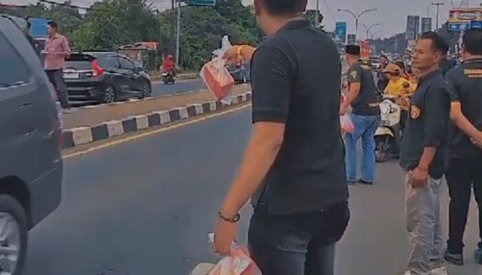 JBB SAAT Pembagian Takjil Gratis