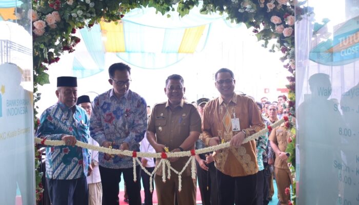 Pj Bupati Asra Resmikan Gedung Baru Bank BSI Cabang Kualasimpang
