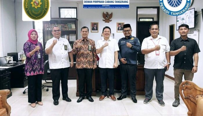Pusat Bantuan Hukum Peradi dan Dewan Pimpinan Peradi Tangerang Sambangi Pengadilan Agama Kota Tangerang