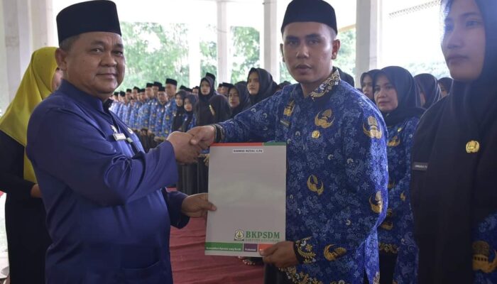 Pj Bupati Drs. Asra Serahkan SK kepada 539 PPPK