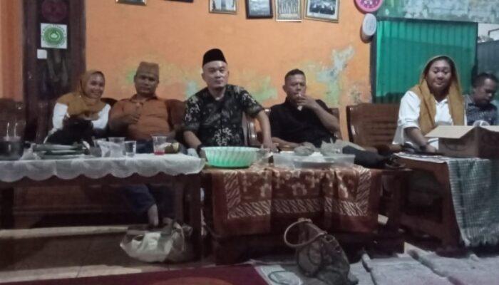 Ketum Darman Sumantri .S.H, M.H Gelar Acara Buka Puasa bersama di kantor pusat DPP LBH PMBI