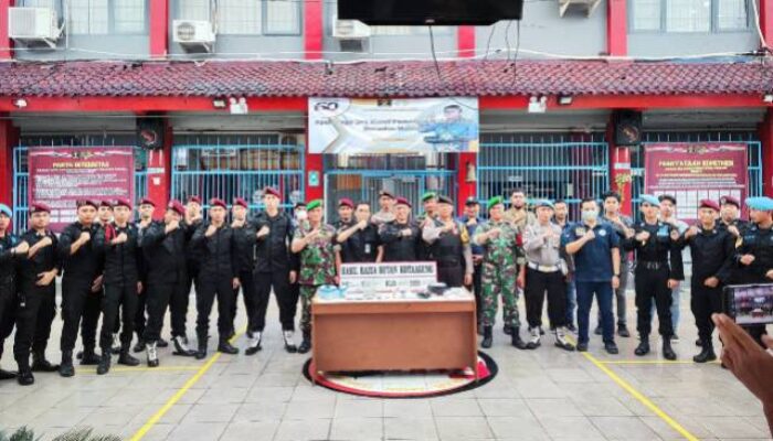 Gandeng Polri, TNI dan BNNK Tanggamus Rutan Kota Agung Gelar Apel Bebas Halinar, Razia Kamar Hunian dan Test Urine