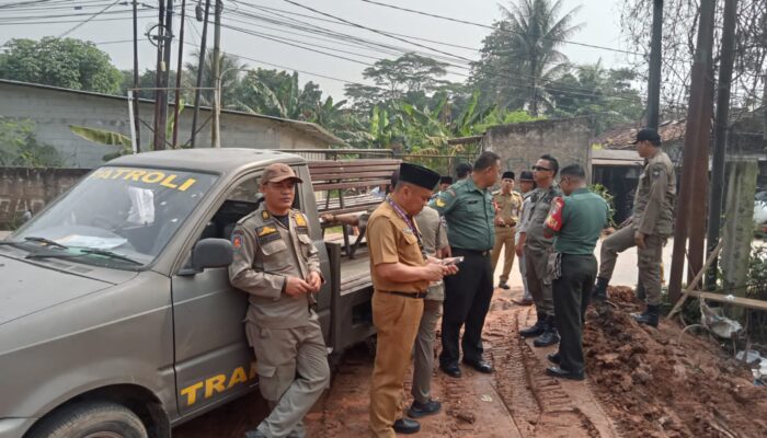 Berdasarkan Laporan Warga, Camat Tigaraksa Tutup Galian Tanah Di Desa Pete