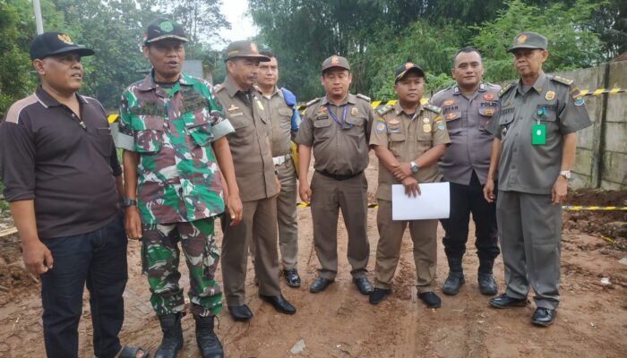 Satpol PP Tutup Galian Tanah Ilegal di Desa Tegalsari  Kecamatan Tigaraksa