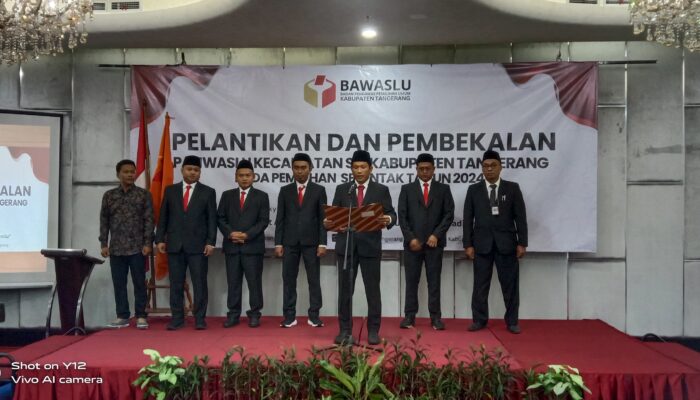 Bawaslu Lantik Dan Beri Pembekalan  Panwaslu Kecamatan Se – Kabupaten Tangerang