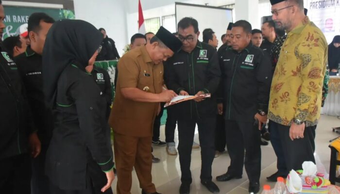 Pj Bupati Asra Minta Kahmi Aktif Berperan dalam Pembangunan Daerah