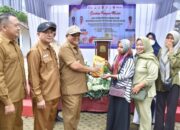 Jaga Stabilitas Harga, Pj Bupati Aceh Tamiang Sidak Pasar & Buka Gerakan Pangan Murah