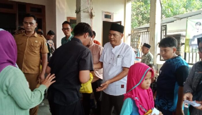Peringati  10 Muharram 1446 H, kades Talok H.Bunyamin, Berikan santunan Yatim Piatu