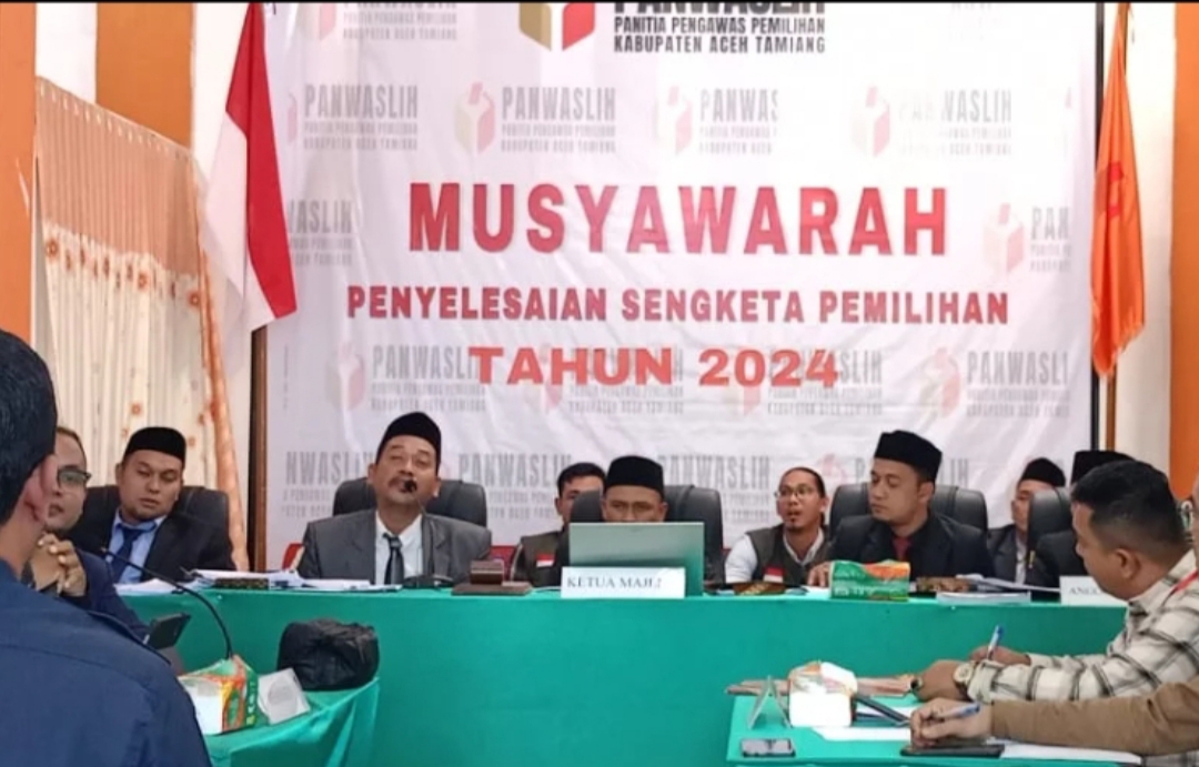 Sidang sengketa Pilkada Aceh Tamiang berlanjut, Amrizal J Prang hadir menjadi saksi. Poto : Istimewa theacehpost.com/ Saiful Alam)
