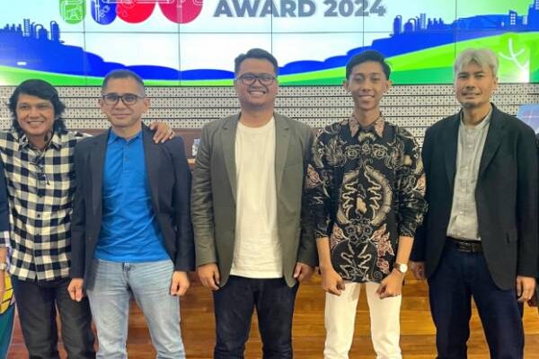 Hadiri IIA Award 2024, Aditya Muhamad Bintang, Supporting Net Zero Emission, Bertema Driving Innovation: Pioneering Sustainable Energy