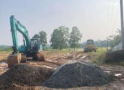 Dugaan Pembiaran Solar Subsidi: Alat Berat Beroperasi Di Desa Sargeni Diprotes Ormas Badak Banten Perjuangan