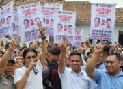 Dampingin Andra Soni Gerebek Kampung di Kabupaten Serang, Charly Yakin Banten Semakin Maju