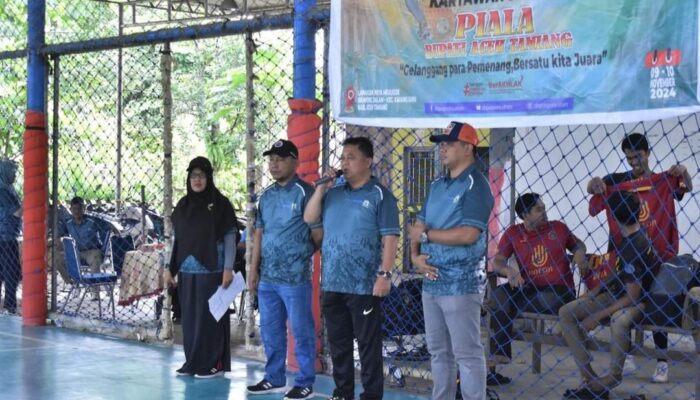 Buka Turnamen Futsal Piala Bupati Aceh Tamiang, Pj Bupati Asra Sebut, Kalah Menang Biasa, Silaturahmi Wajib Terjaga