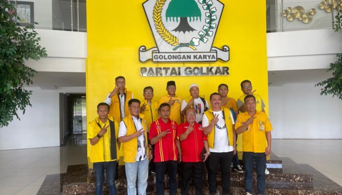Soksi Serta Pengurus DPD Dan PK Golkar Sambangi DPP