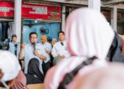Blusukan di Pasar Ciputat Hingga Pamulang, Cagub Andra Soni : Pemimpin Tugasnya Melayani
