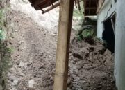 Longsor Akibat Hujan, Timpa 3 Rumah Warga Di Cilograng
