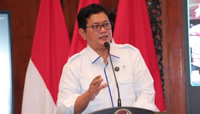 Wamentrans Viva Yoga Mauladi Melepas Transmigran Asal Jawa Timur