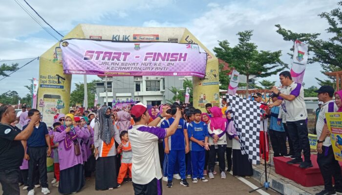 2000 Peserta Ikuti Jalan Santai Dalam Rangka Rangkaian HUT Ke-24 Kecamatan Jayanti