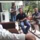 Foto: Pimpinan pengurus Pondok Pasantren Qorrotu Nafsin Ustadz Sidik Bersama Media dan perwakilan Kemenag Kabupaten Tangerang