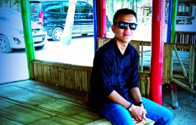 Erot Rohman ( Praktisi Pendidikan Kabupaten Lebak )