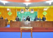Pj Bupati Asra Hadiri Rapat Paripurna Penetapan Calon Bupati & Wakil Bupati Aceh Tamiang 2025-2030