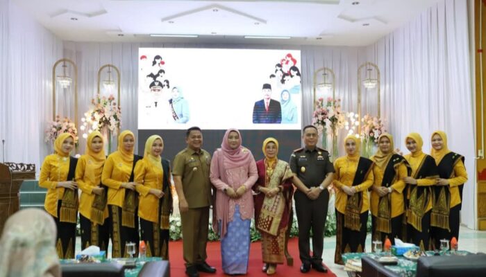 Ketua TP-PKK Aceh Kunjungi Kampung Alur Mertawak, Pj Bupati Asra Sebut Optimis Turunkan Stunting