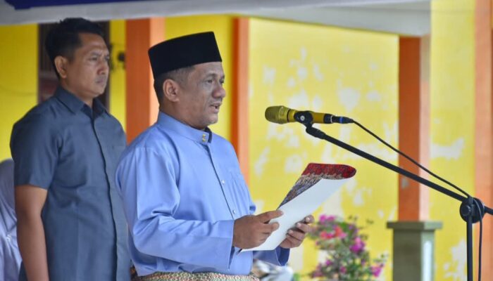 Wakil Bupati Ismail, Pimpin Upacara Hardiknas Tahun 2025