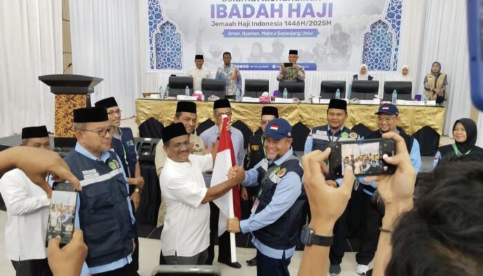 Wakil Bupati Aceh Tamiang Ismail SEI, Lepas JCH Kloter 7 Aceh