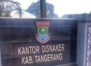 Toilet Kantor Pemerintah Seperti Rumah Hantu, Pengunjung Disnaker Ketakutan