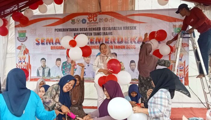 Ibu-Ibu Desa Renged Antusias Gotong Royong Sambut HUT RI ke-80