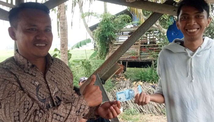 Pemdes Renged Gelar Lomba Mancing, Sediakan 1 Ton Ikan Lele untuk Warga