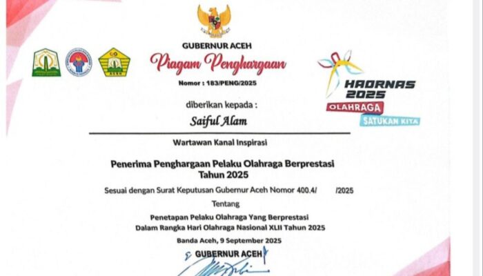 Jurnalis kanal Inspirasi Saiful Alam, Terima Penghargaan Pelaku Olahraga Berprestasi Terbaik dari Gubernur Aceh