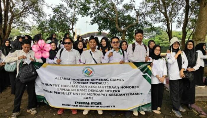 Aksi Damai Guru Honorer Madrasah se-Kabupaten Ciamis