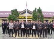 Moment Hari Pahlawan 2025, Puluhan Personel Berprestasi Dapat Penghargaan dari Kapolres Tanggamus